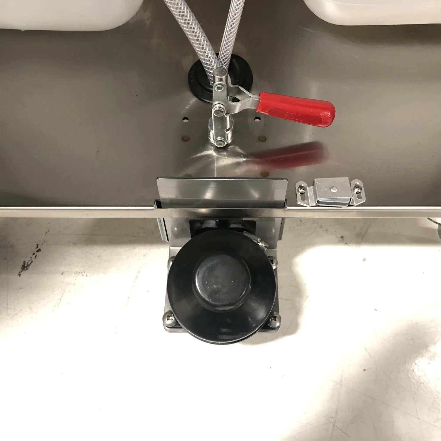 Econo Portable Sink (retractable) - Image 3