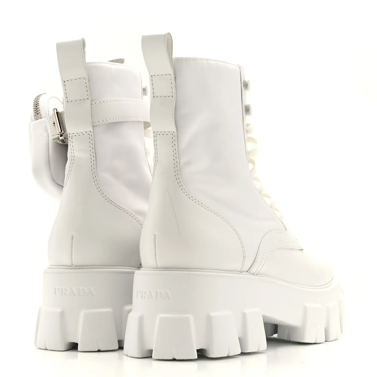 Spazzolato Rois Re-Nylon Metal Triangle Logo Monolith Pouch Pocket 55mm Boots 40 White