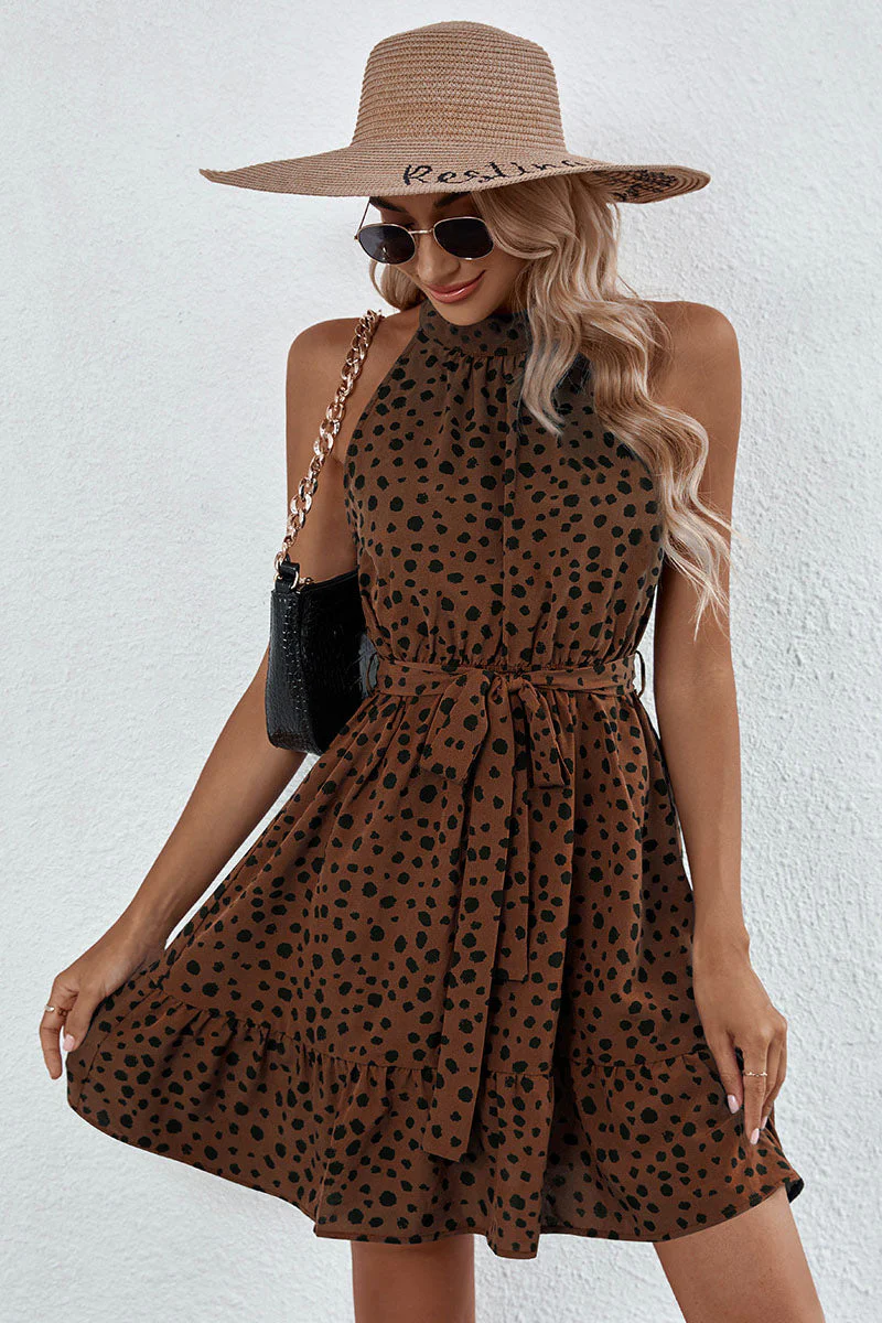 Robe courte fleurie à col roulé et licou
