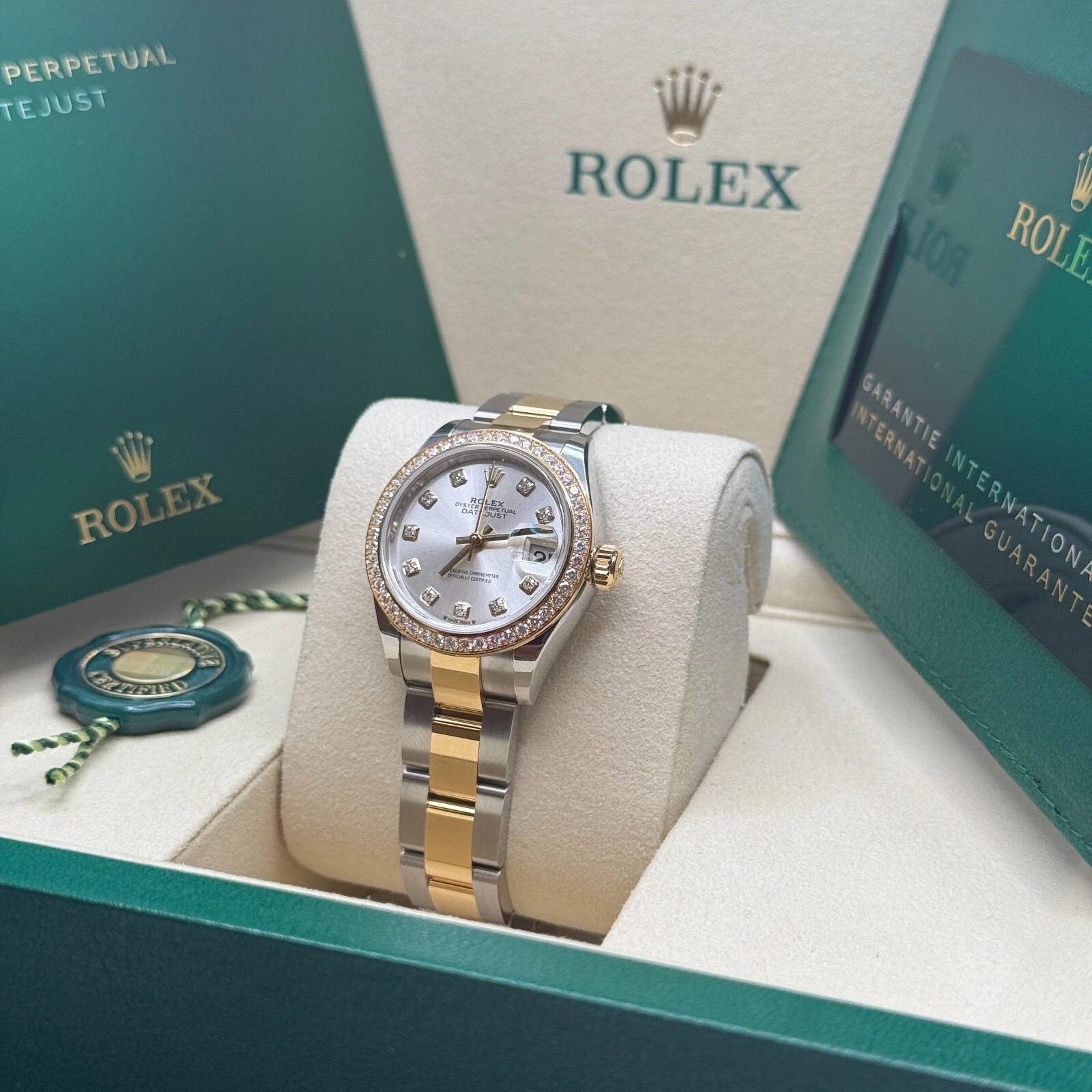【Super Clone】RLX Lady-Datejust 28mm 279383RBR Silver Diamond Dial Yellow Rolesor Oyster Bracelet
