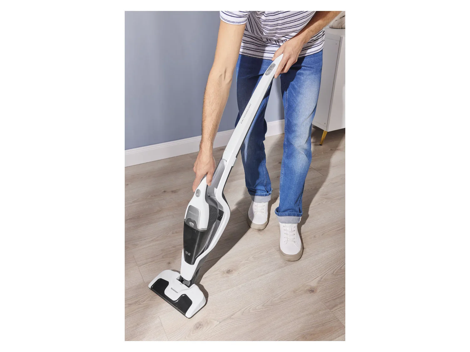 SILVERCREST Aspirateur balai et  main SHSS 18 B1, 18 V