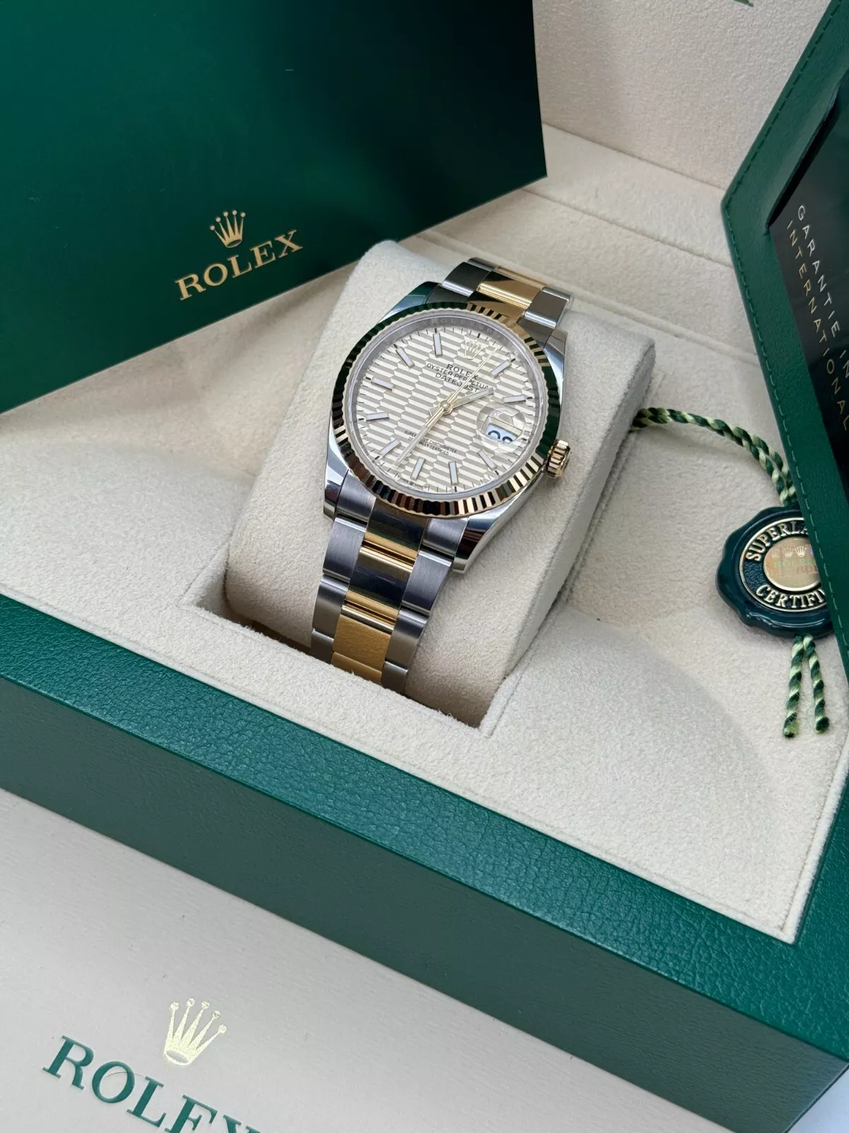 [Super Clone]RLX  Datejust 36mm 126233-0040 Golden Fluted Motif 36mm Dial Oyster Bracelet