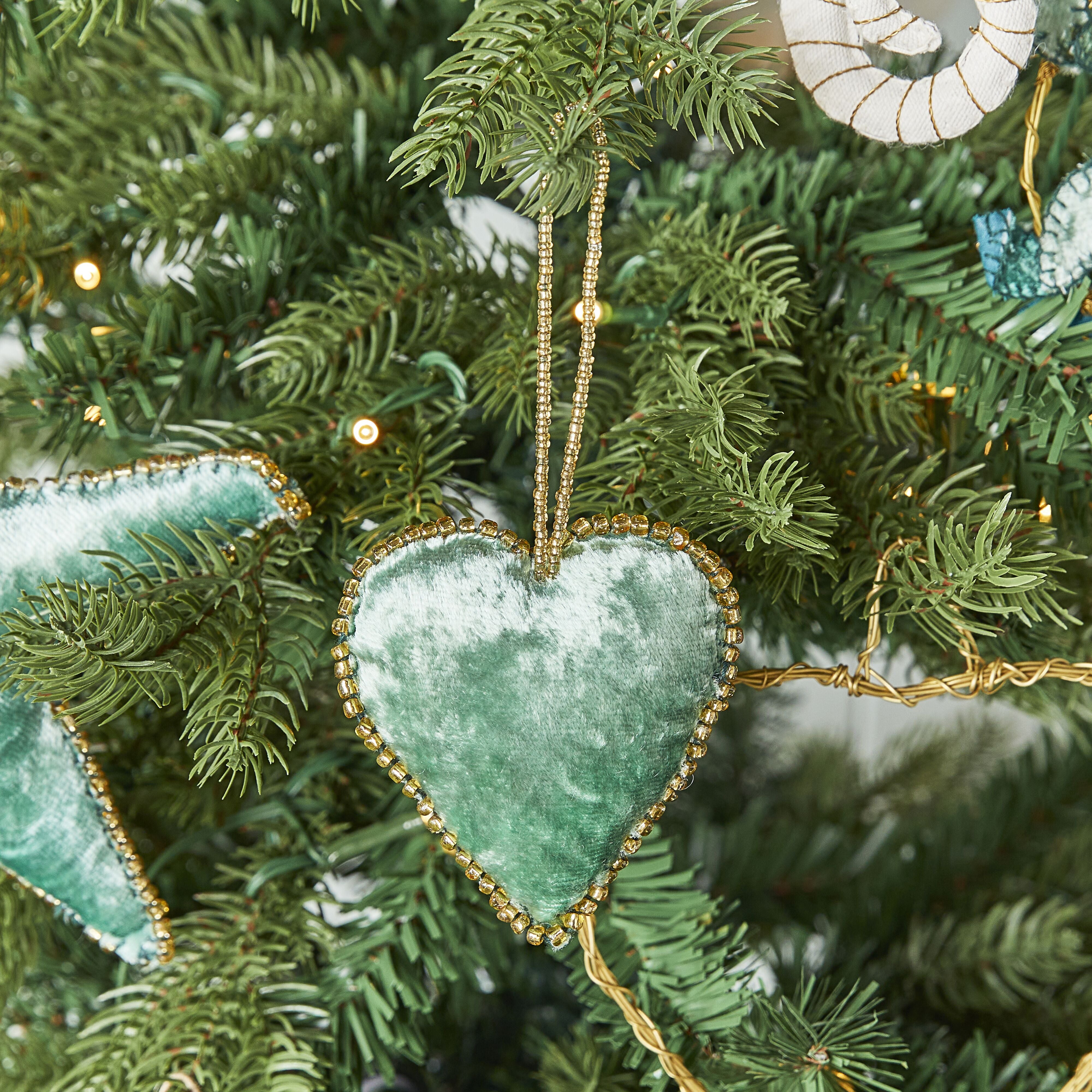 Velvet Heart Ornament Green 8cm