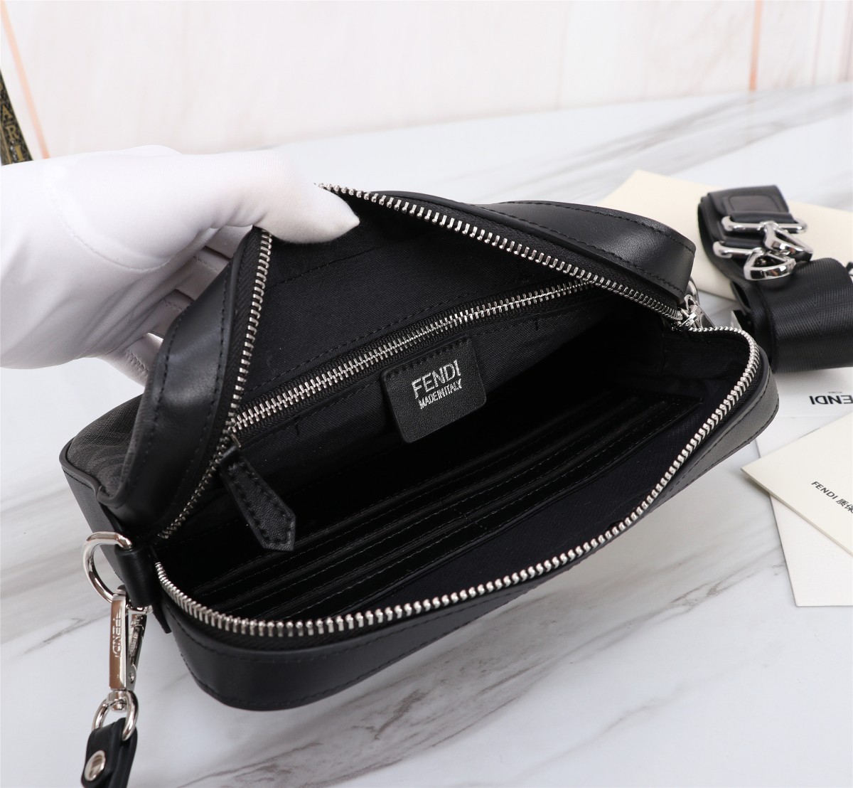 Fen pouch men bag size :23�?6�? cm