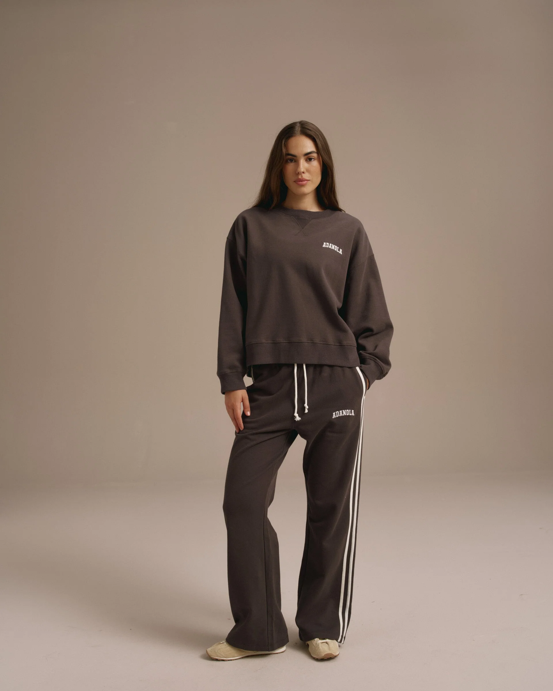 Varsity Loose Fit Sweatpants - Coffee Bean/Marshmallow White