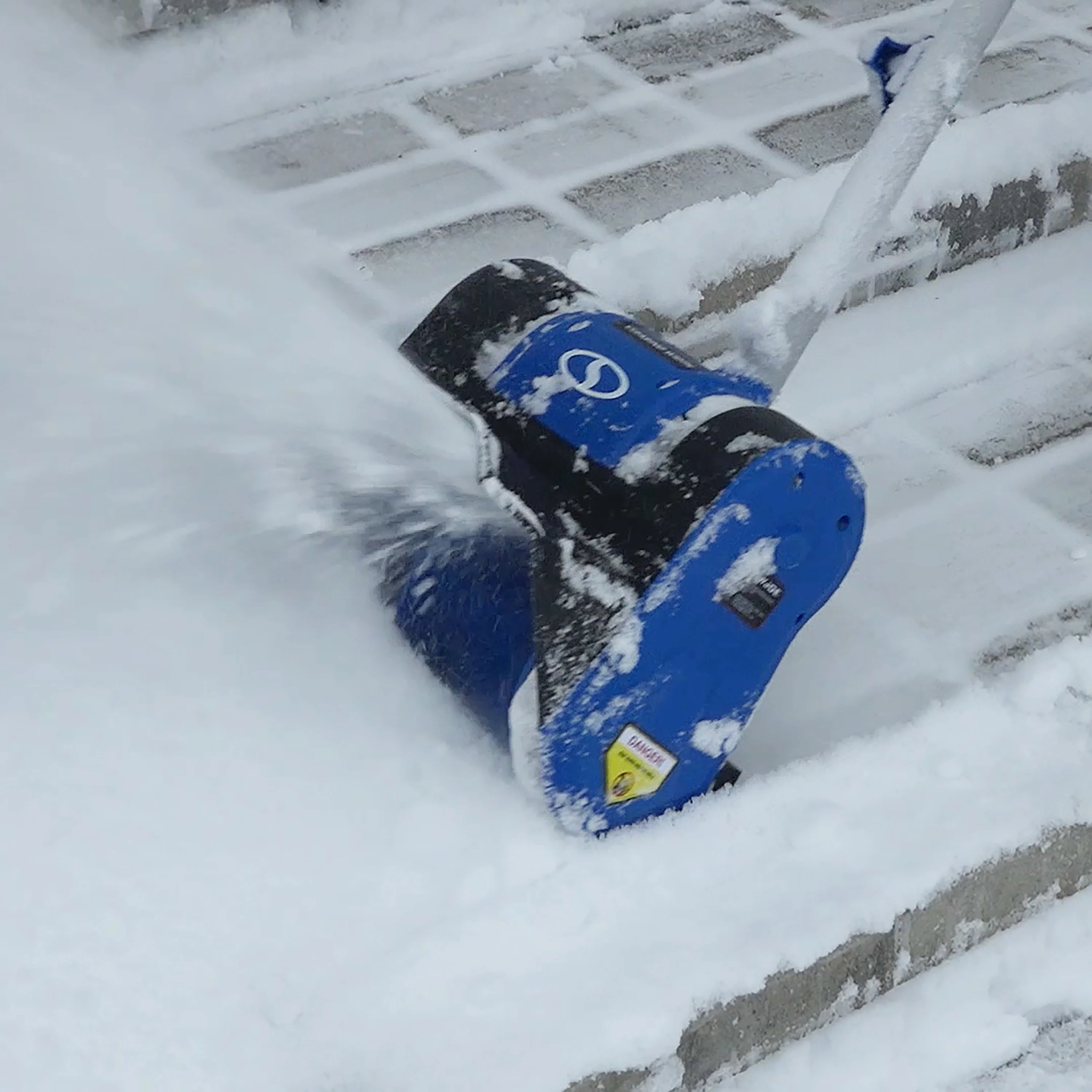 24V 10-inch Cordless Snow Shovel, 5.0-Ah Battery Charger(Blue) - Image 2