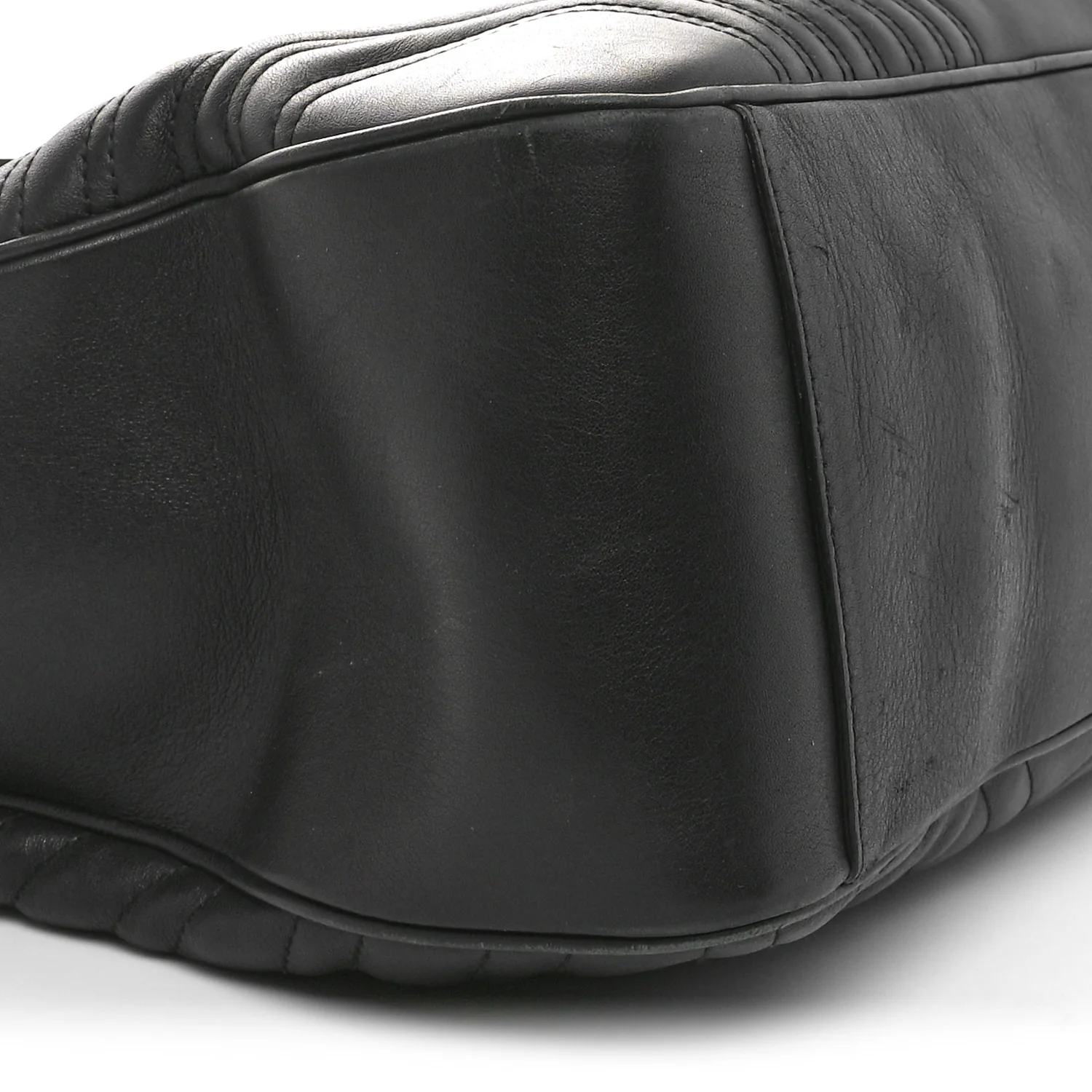 Calfskin Matelasse Maxi GG Marmont Top Handle Shoulder Bag Black