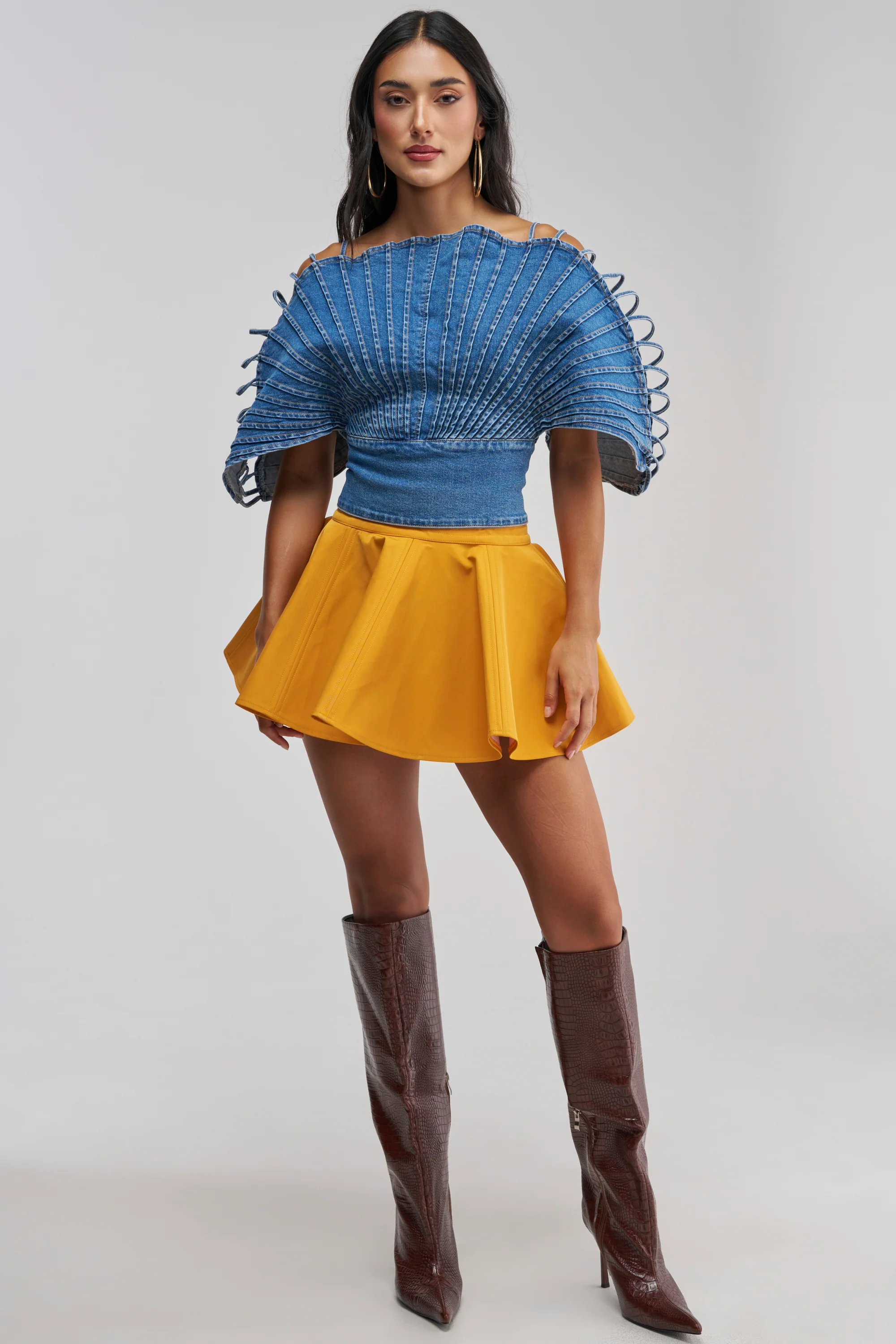 BETTER BE NYLON SKIRT IN MUSTARD - Akira Store