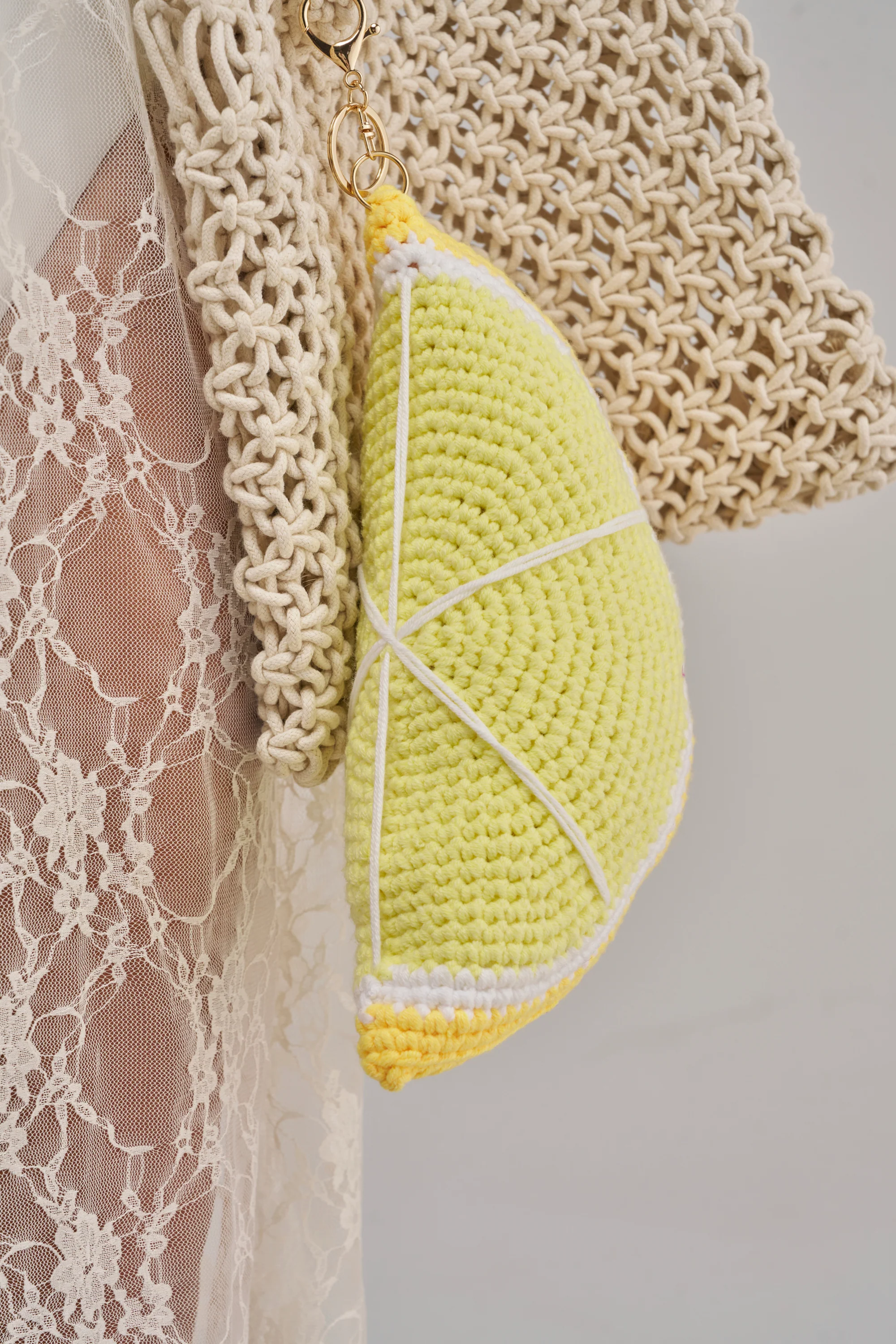 SO FRESH OVERSIZED CROCHET KEYCHAIN - Akira Store