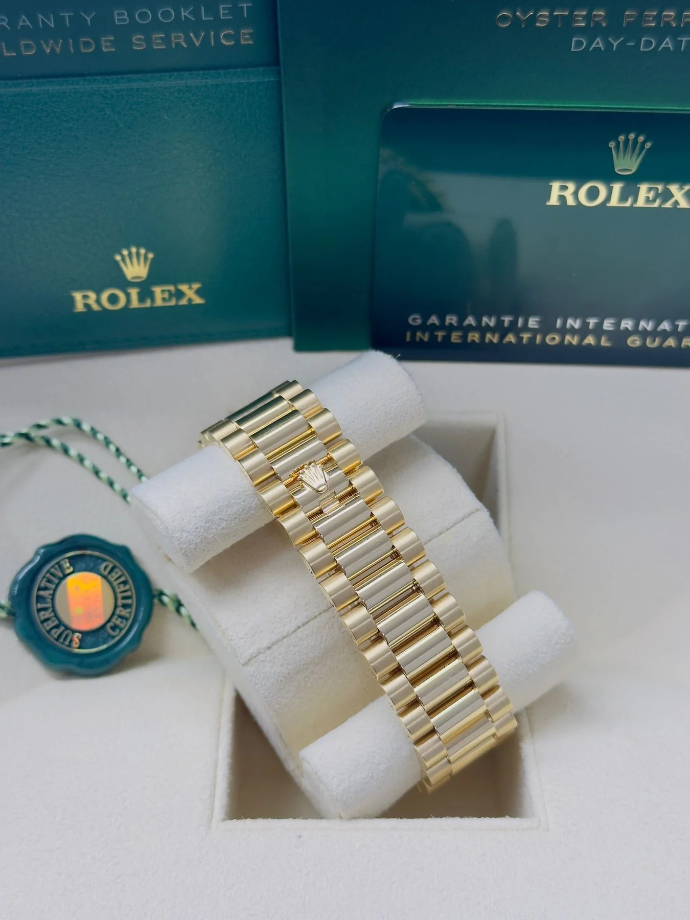 [Super Clone]RLX Yellow Gold President Day Date 40mm Diamond Pave Dial - 228238