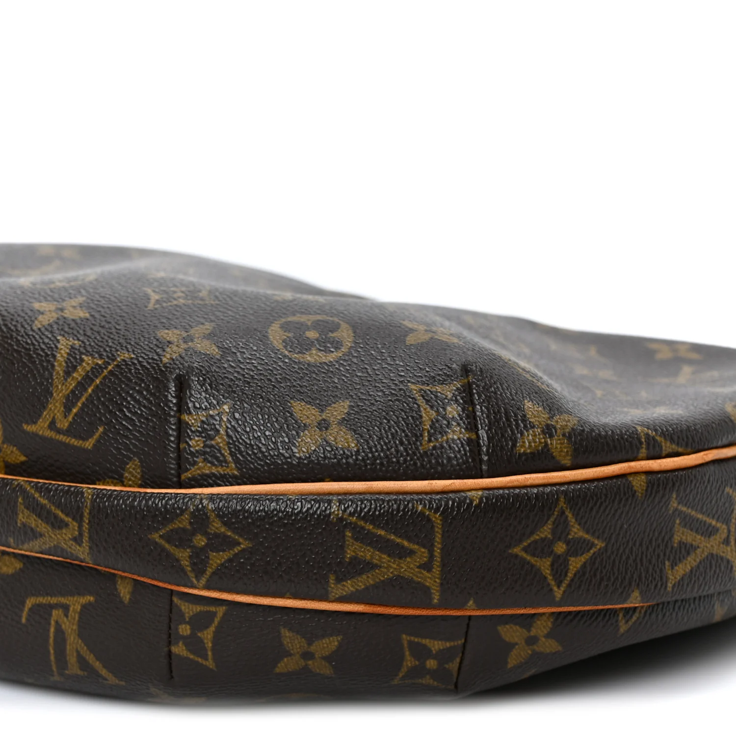 Monogram Croissant MM