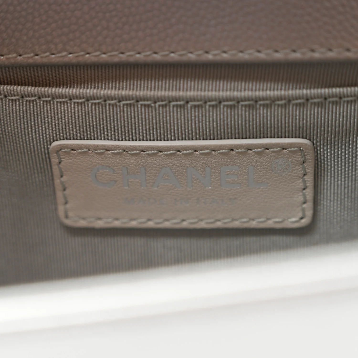 Metallic Caviar Chevron Quilted Medium Boy Flap Silver
