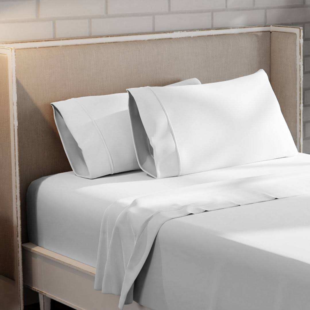 Adelaja 300TC Organic 100% Cotton Cool & Crisp Percale Weave Pillowcases Color: White, Size: King