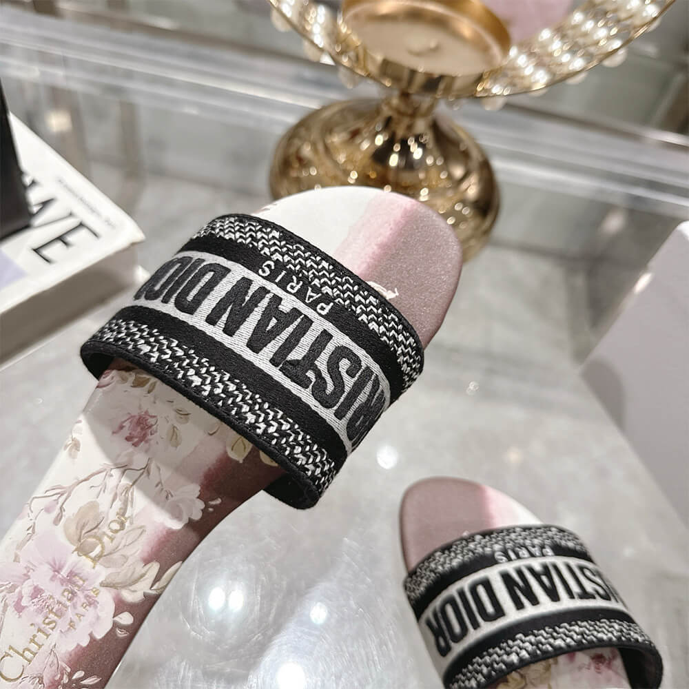 DIOR Dway Slide