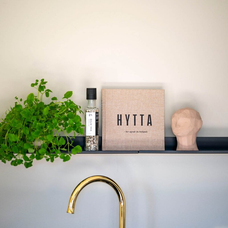 Hyttebok 22x21,5x2,5 cm beige