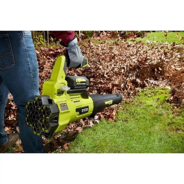 RYOBI 40V Borstelloos 20 inch. Walk Behind Zelfrijdende Maaier/Grastrimmer/Bladblazer met (2) Accu's en (2) Opladers