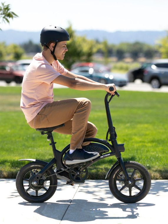Jetson Bolt Pro 2025 – Vélo électrique noir – Autonomie maximale de 48 km et vitesse maximale de 25 km/h