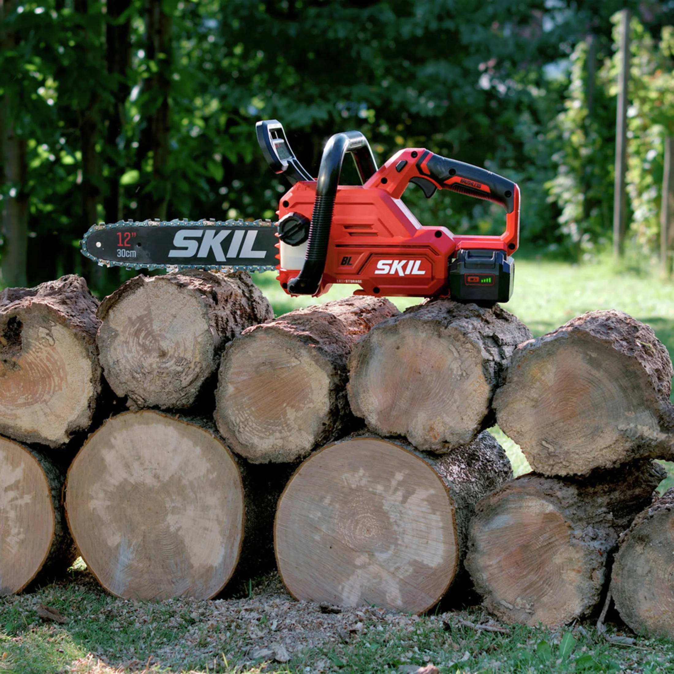 SKIL PWR CORE 20™ 20 - Volt 12'' Brushless Chainsaw Kit with 4.0ah Battery and Charger