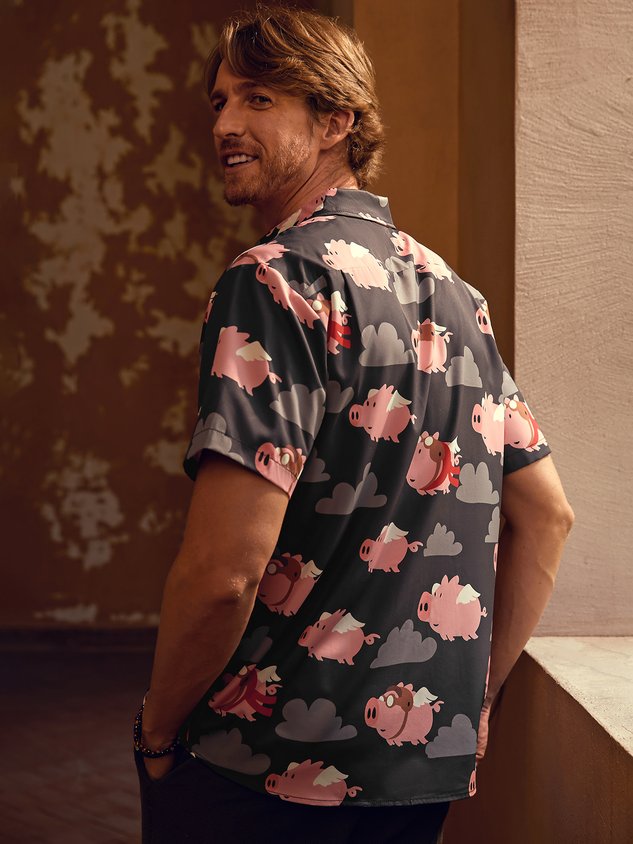 Chemise décontractée à manches courtes avec poche poitrine et cochon volant amusant