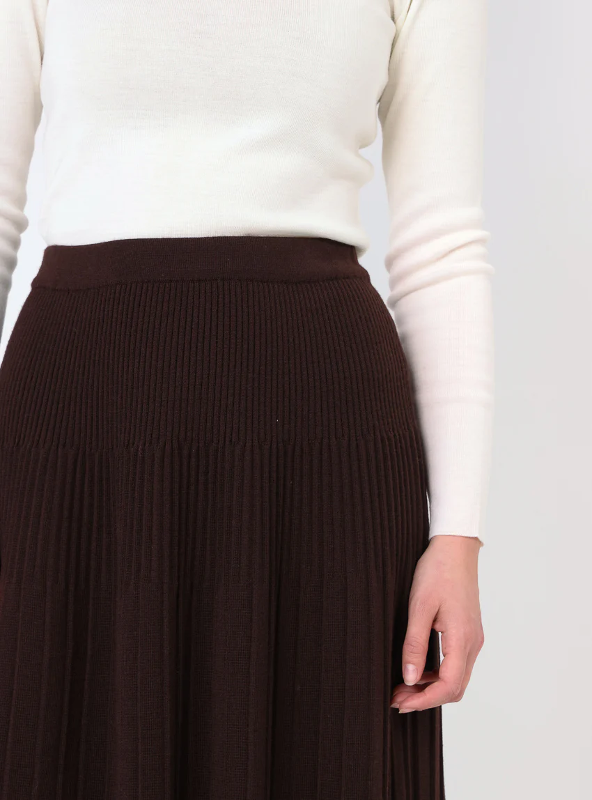 Jupe plissée midi en laine marron chocolat