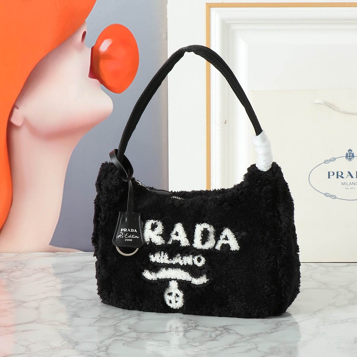 PRADA Re-Edition 2000 ソフトテリー ミニハンドバッグ ふわふわホーボーバッグ