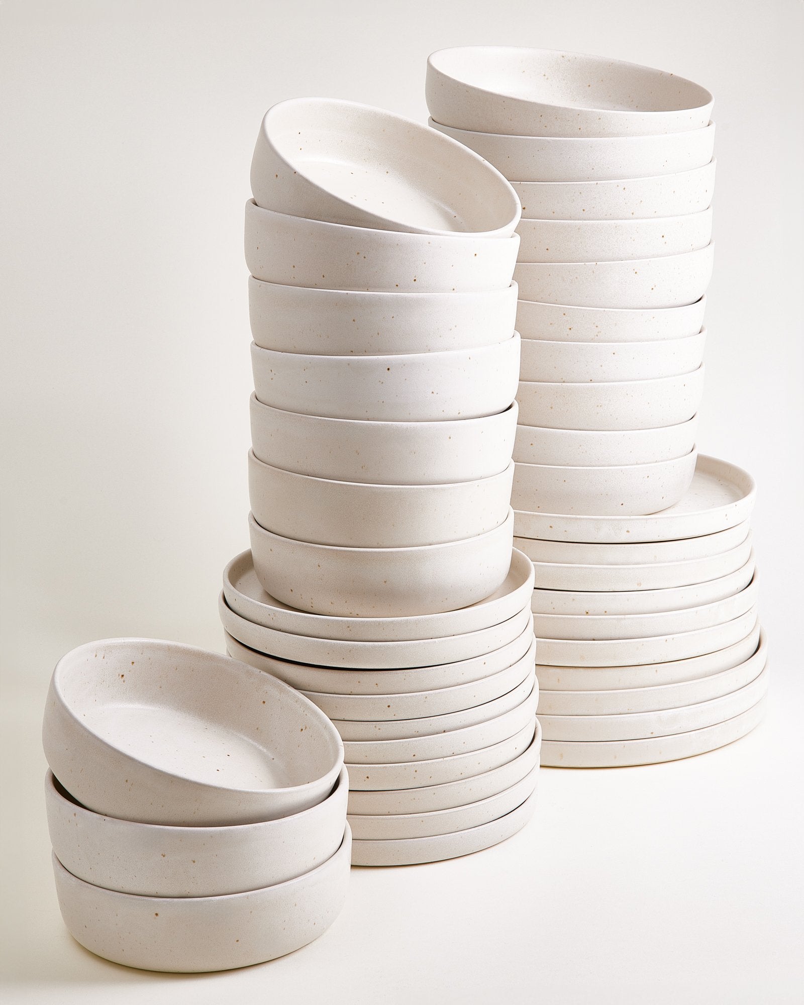 TAVIRA - TABLEWARE SET SAND 40 PIECES