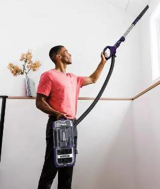 ZD201 Lift-Away Upright Vacuum with Powerfin Roller NEW IN BOX! - Image 5