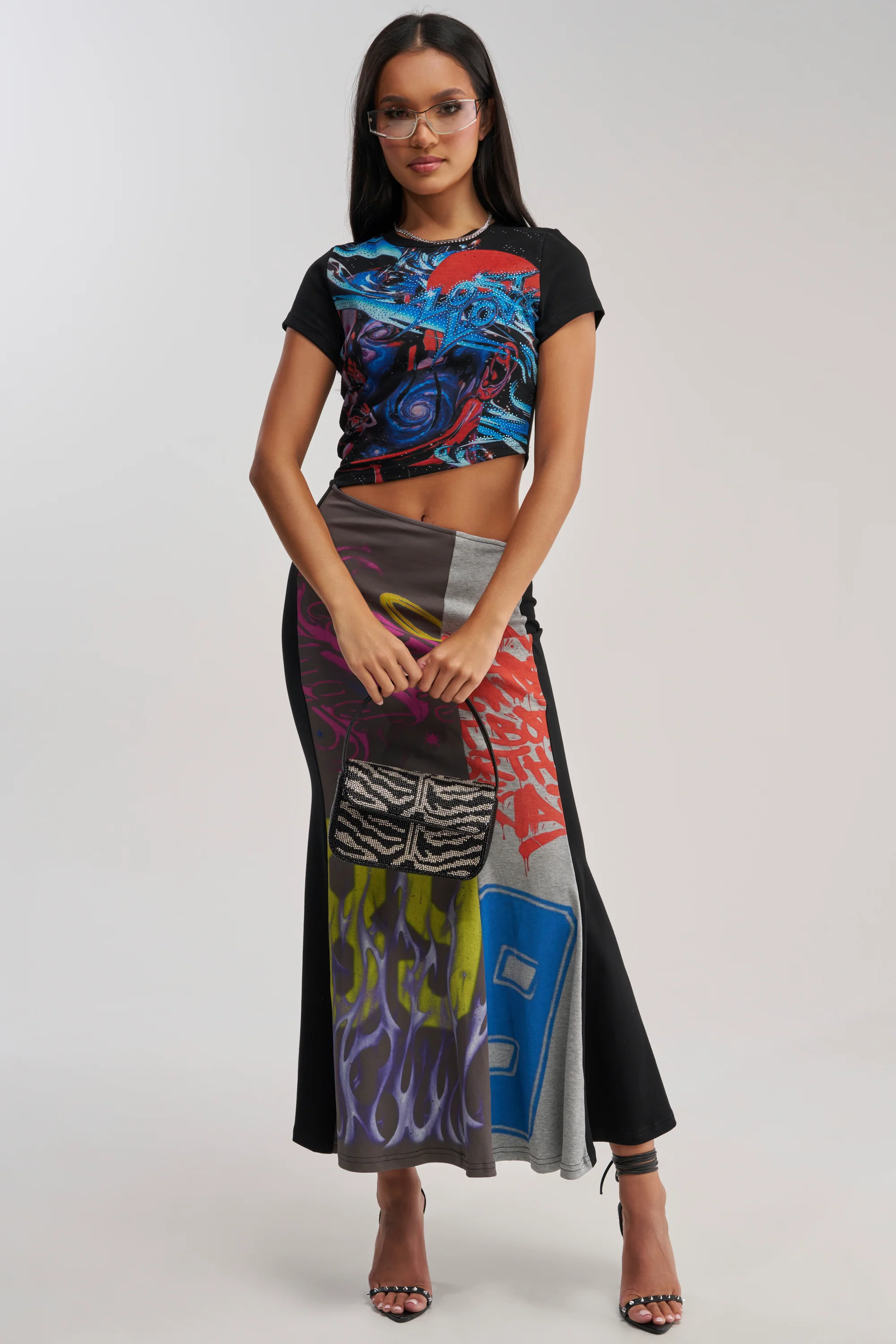 RACE YA GRAPHIC MAXI DRESS WITH SIDE CUTOUT - Akira Store