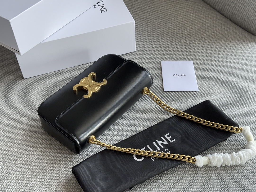 ce 22ss new arrival bag size??20*11cm