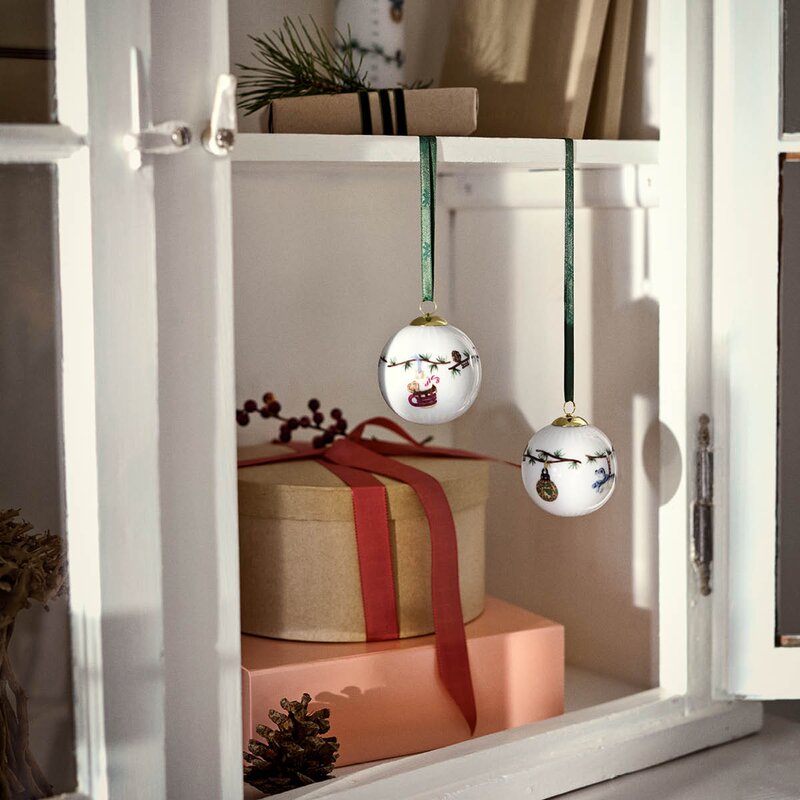 Hammershøi Christmas kule 2026 6 cm hvit m/dekor