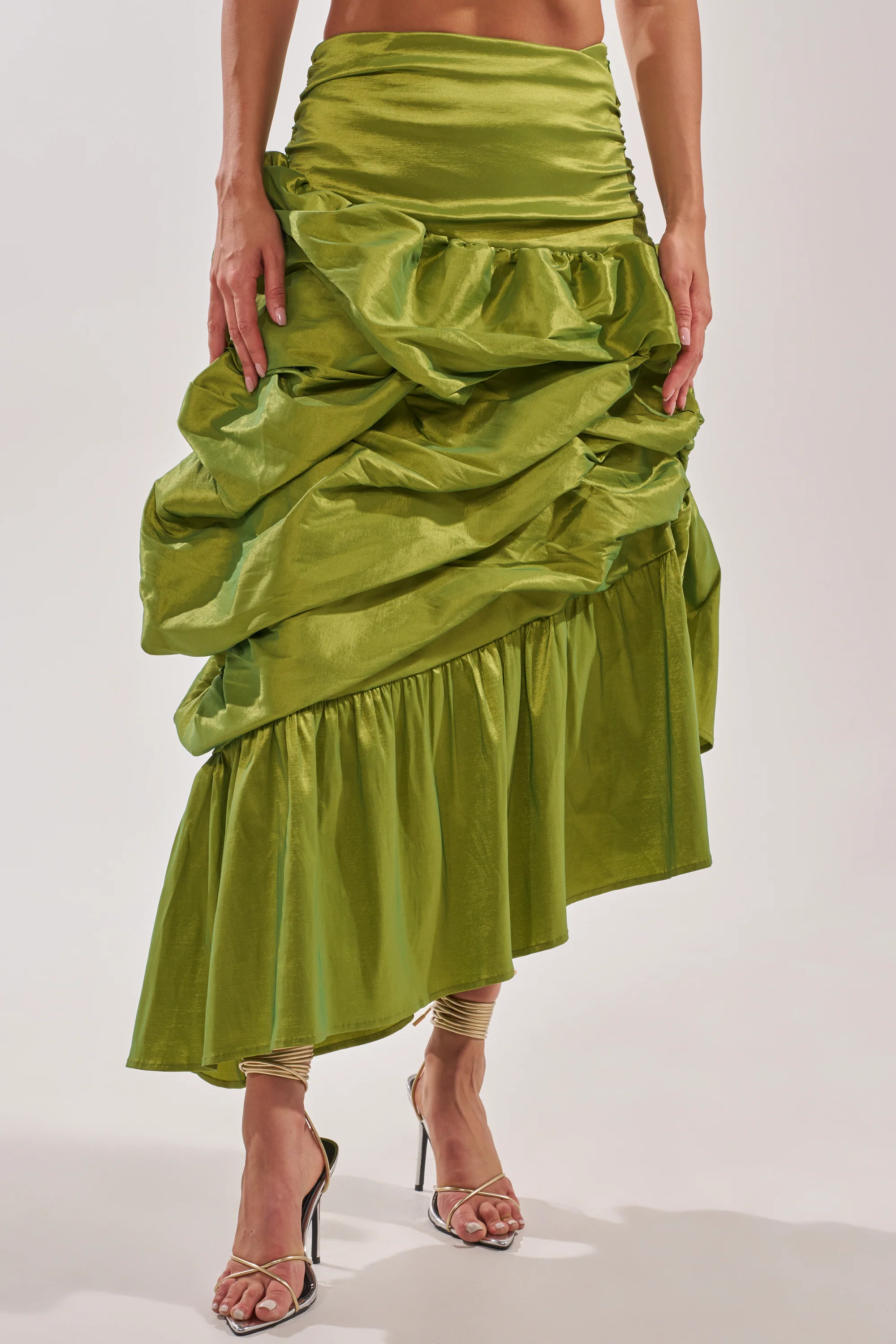 ALL OVER THE PLACE MIDI SKIRT - Akira Store