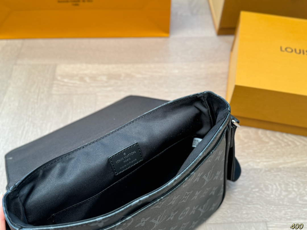Louis new arrival men and women bag size: 26*21cm