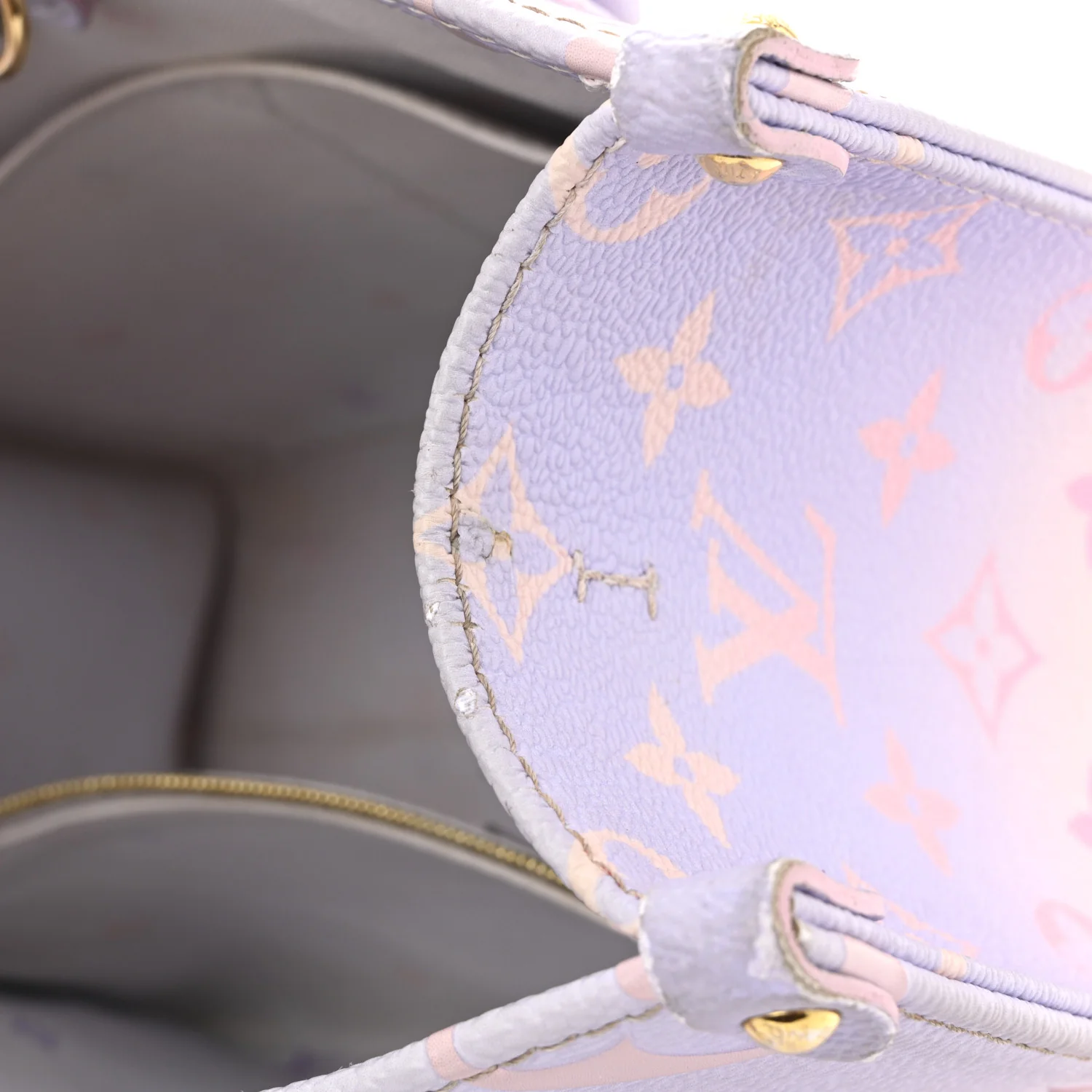 Monogram Giant Spring In The City Onthego PM Sunrise Pastel