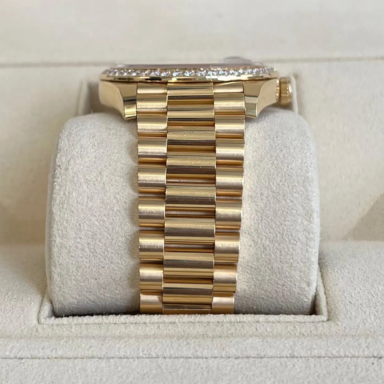[Super Clone]RLX Day-Date 40mm Champagne Diamond Dial and Bezel Yellow Gold President Bracelet 228348RBR-0002