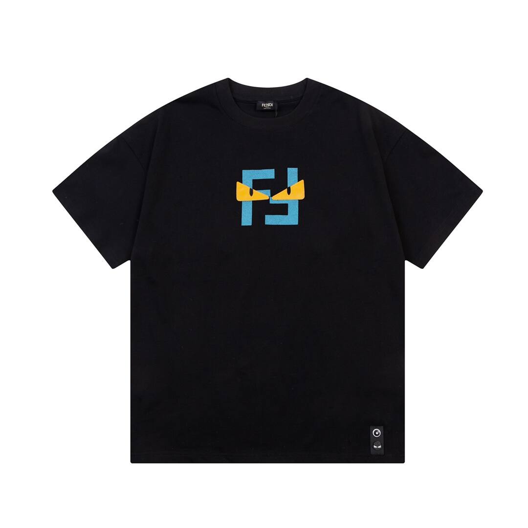 【FENDI】（フェンディ）【在庫あり】【即日出荷】半袖 男女兼用半袖Tシャツ