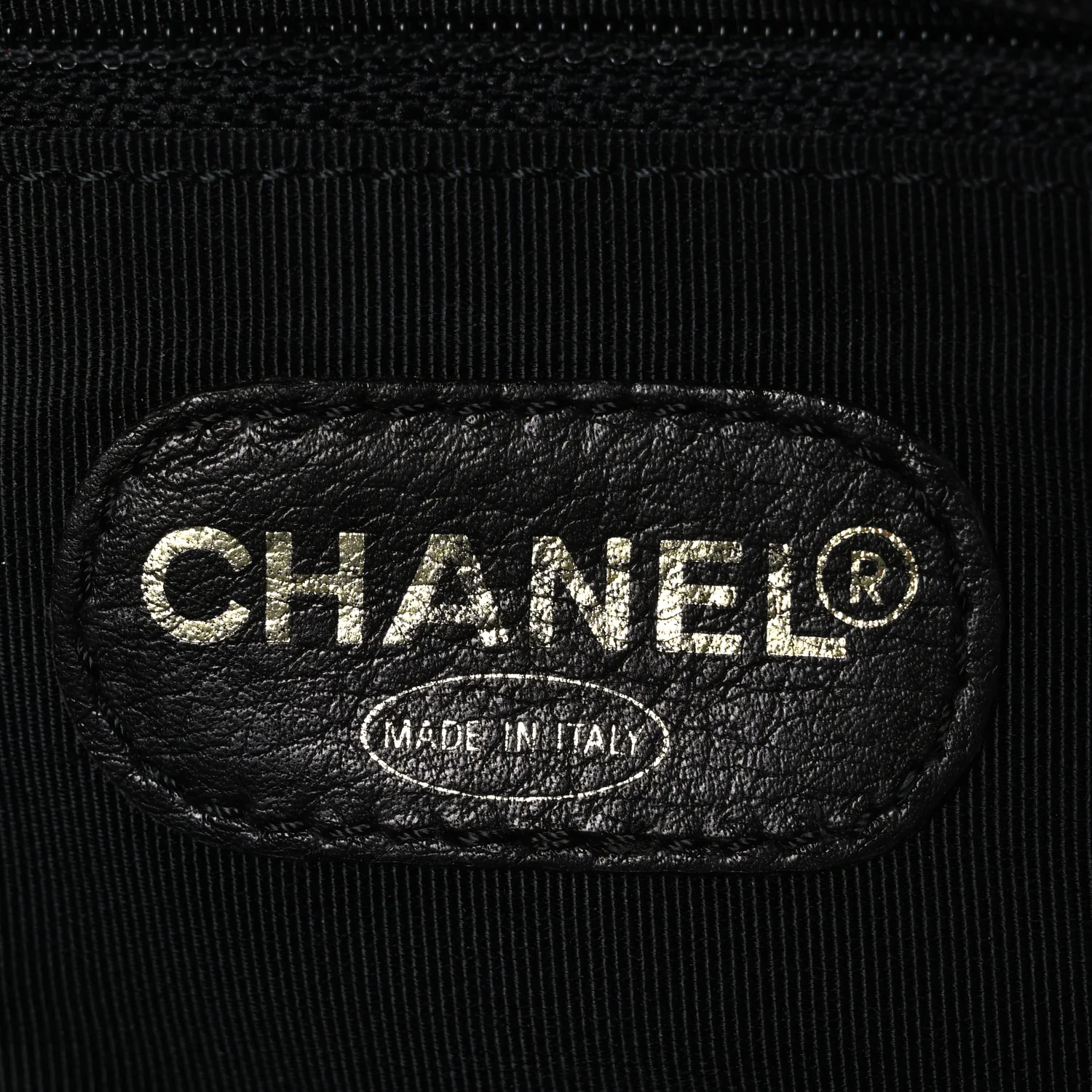 Lambskin Diamond Stitched Shoulder Bag Black