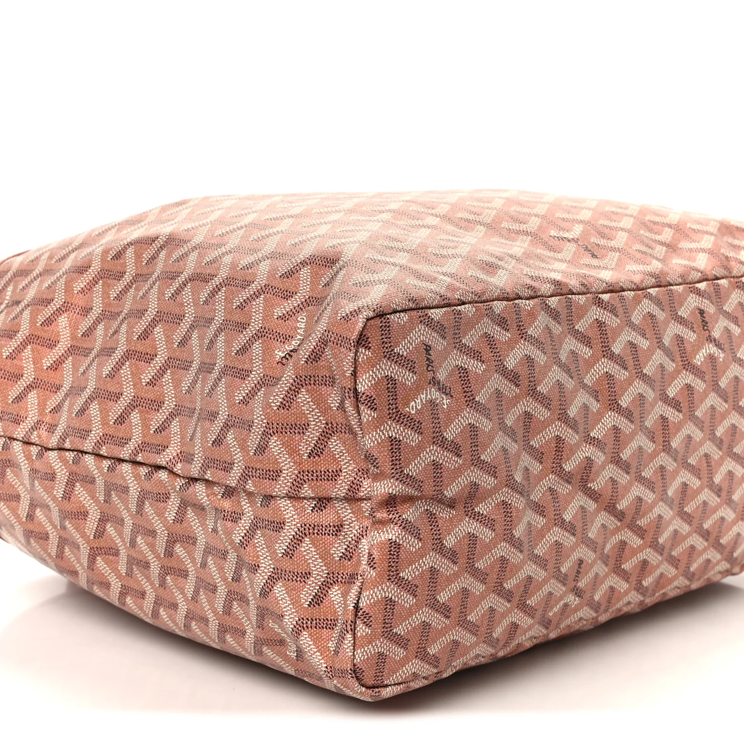 Iridescent Goyardine Saint Louis PM Pearly Coral