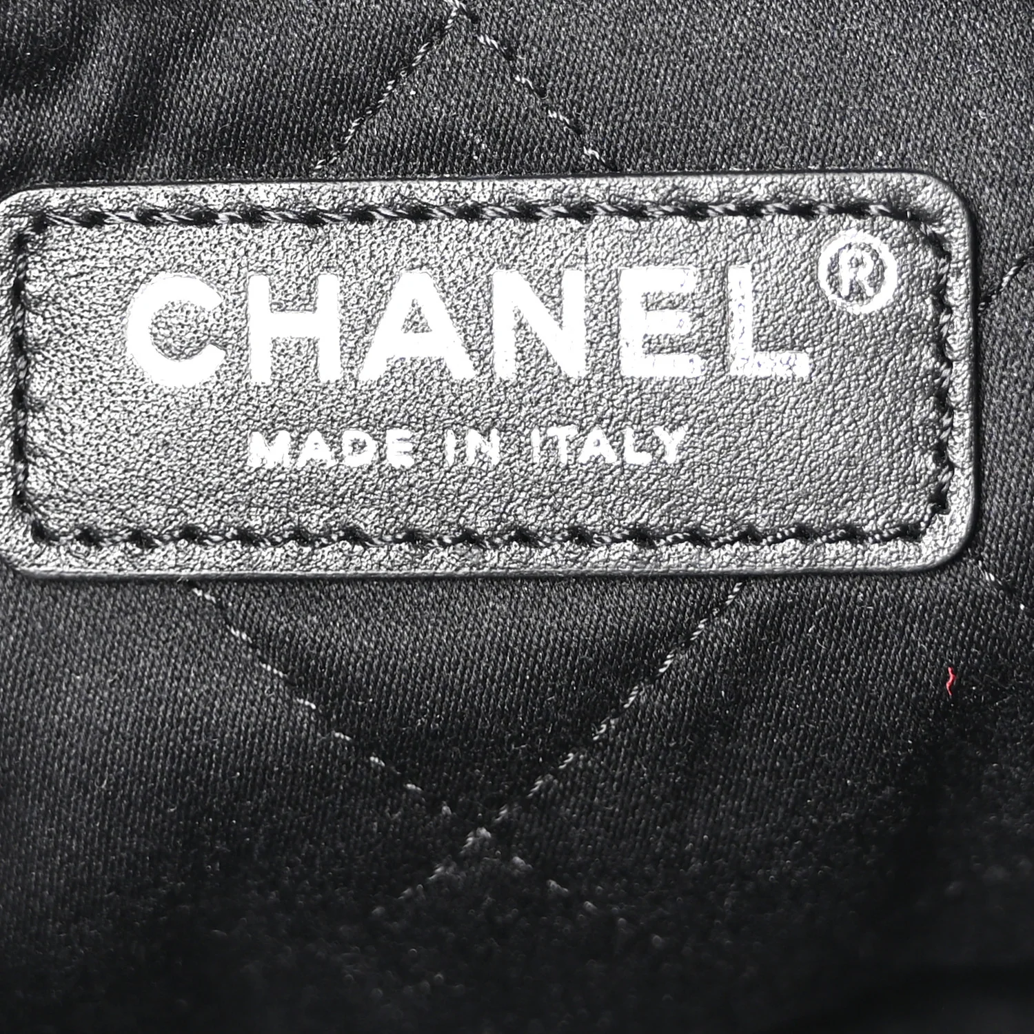 Metallic Shaded Calfskin Quilted Chanel 22 Black Silver