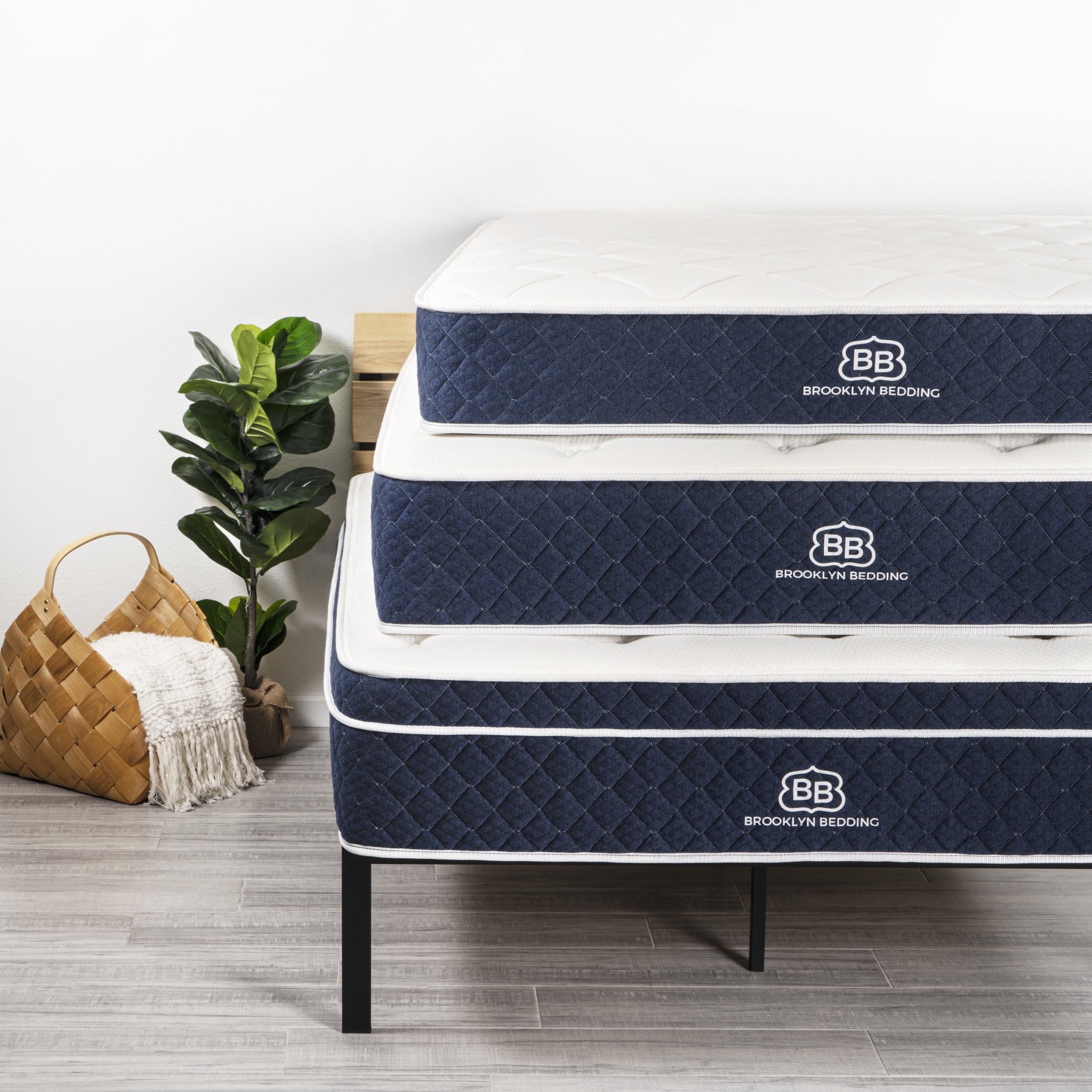 Standard Hybrid Mattress with Cooling Cover. Twin 10 Firm