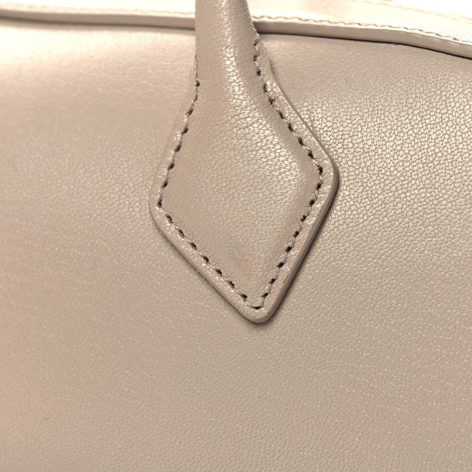 Shiny Goatskin Medium Le Teckel Bag Grege