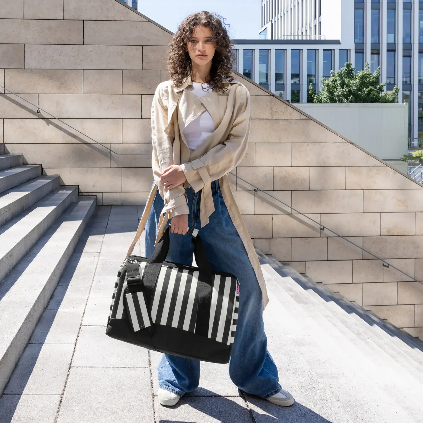 allrounder L summerstripes black