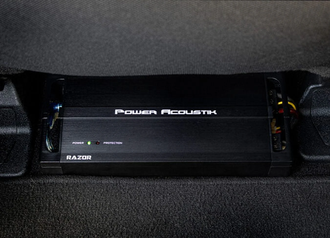 RZR1-2500D Amplifier | RAZOR Series Subwoofer 1-Channel Amplifier | 2 Ohm Max Power 2,500 Watts - Image 5