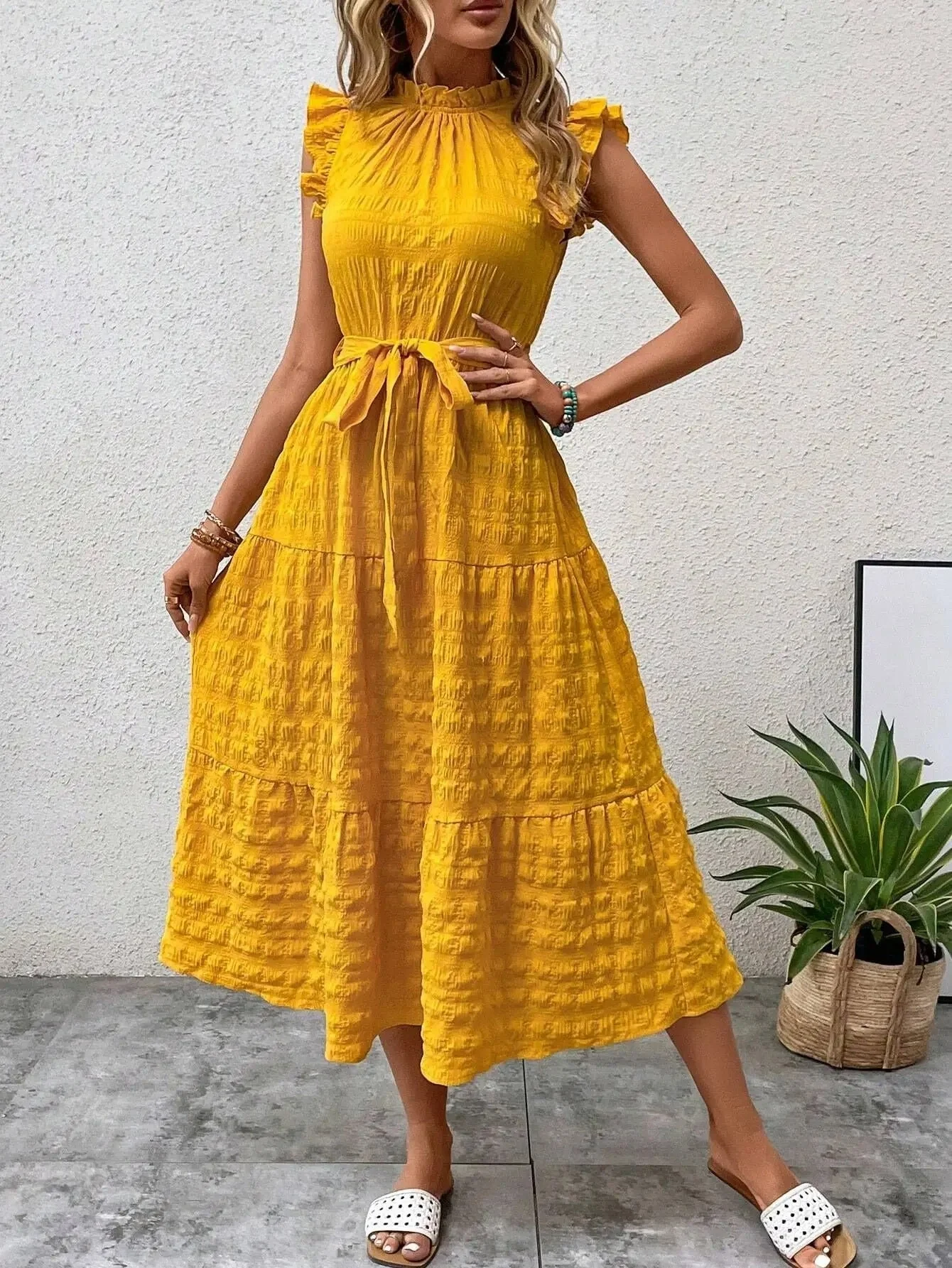 Sophie Paris | Robe à lacets à manches volantes