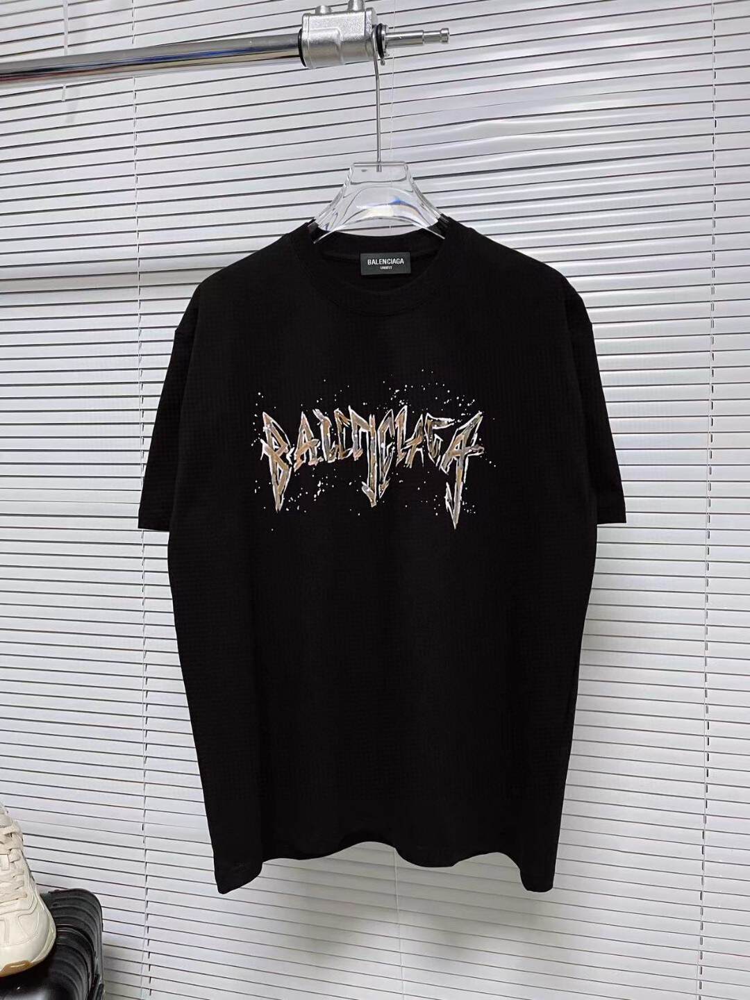 【BALENCIAGA】（バレンシアガ ）半袖 男女兼用半袖Tシャツ