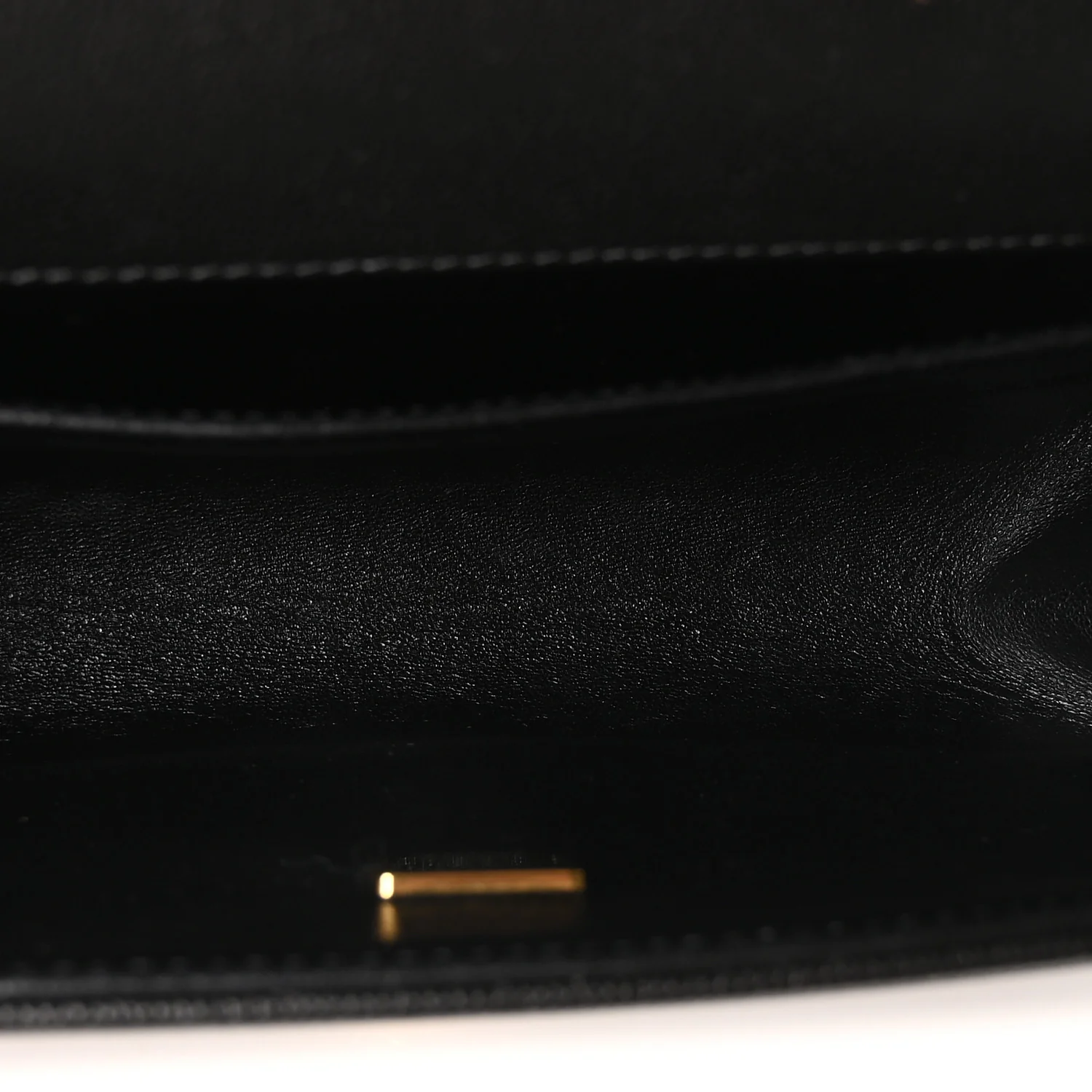 Caviar Quilted Medium Boy Flap Black