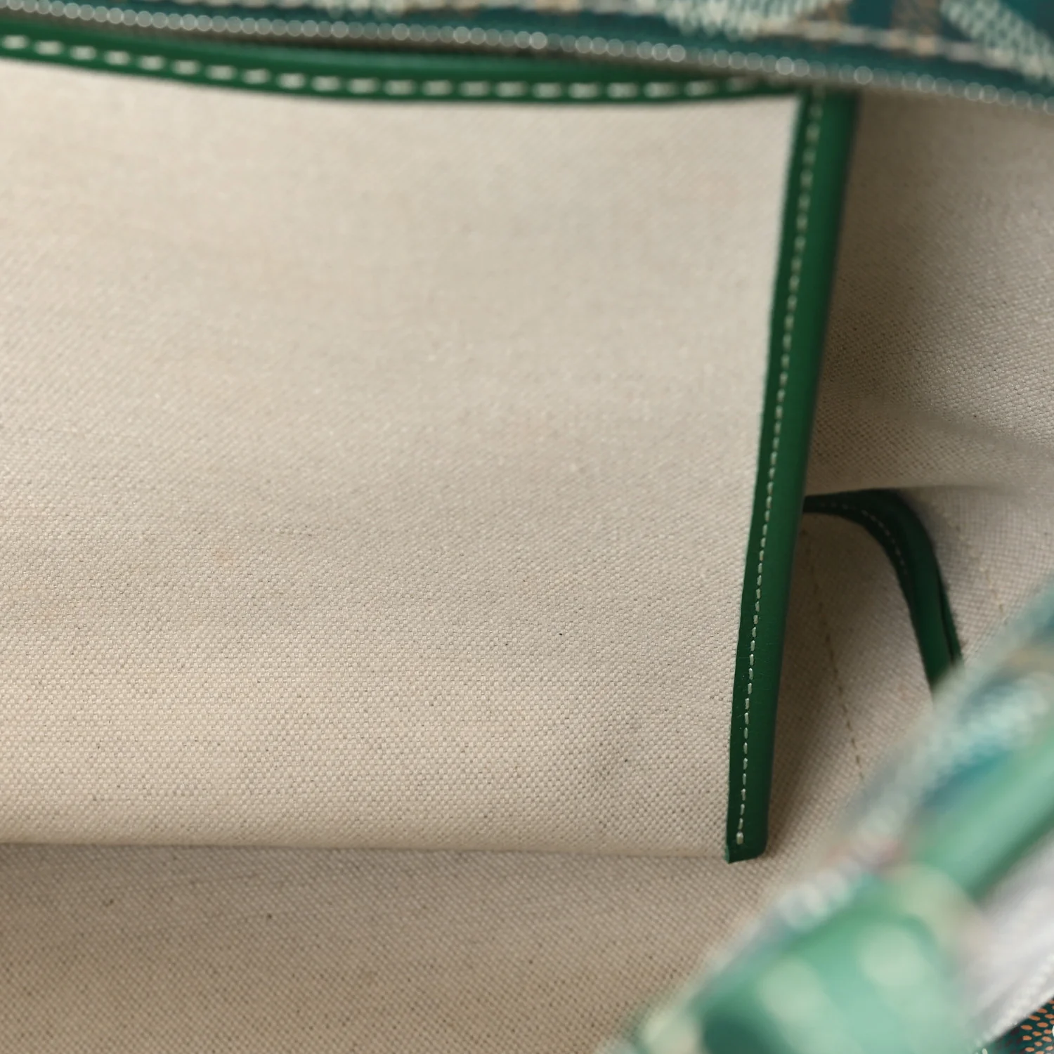 Goyardine Artois PM Green