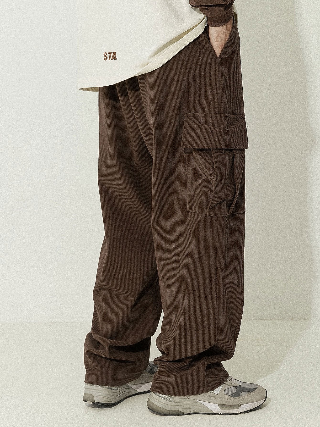 Pantalon cargo en velours côtelé coupe ample