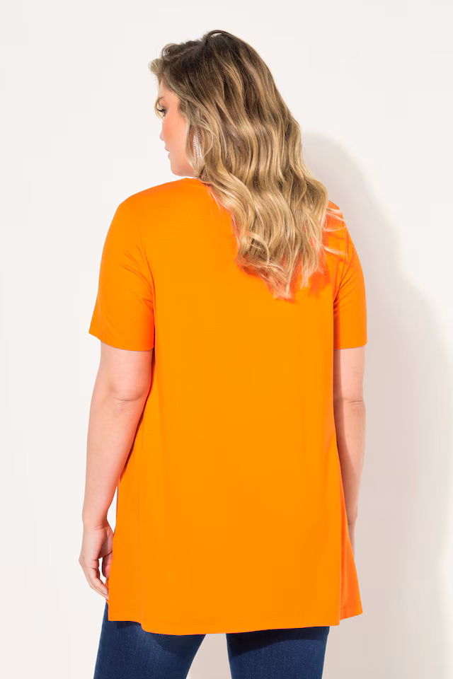 A-Line Half-Sleeve Pumps Pattern T-Shirt