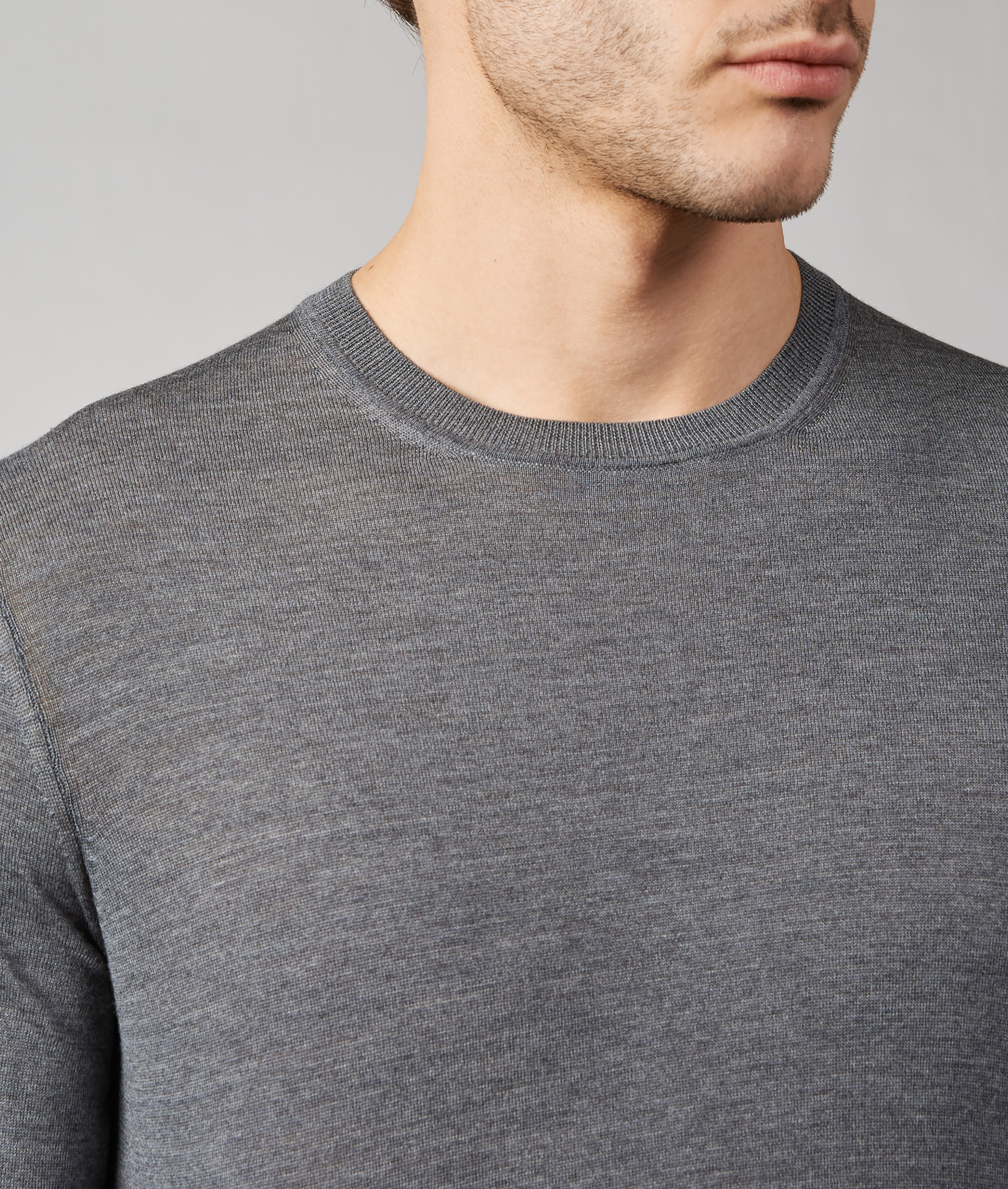 CREWNECK SWEATER IN VIRGIN WOOL GREY