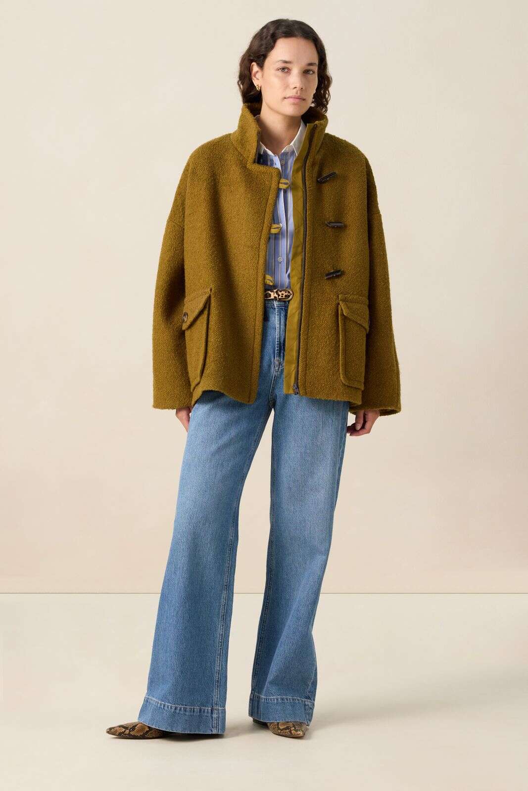 Donkergroene wollen boucle jas